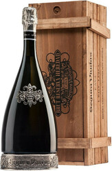 Игристое вино Segura Viudas, Cava Brut Reserva "Heredad", in wooden box, 1.5 л