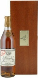 Коньяк A.E. Dor №8, wooden box, 0.7 л