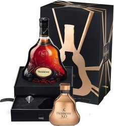 Коньяк Hennessy X.O., gift box with flask, 0.7 л