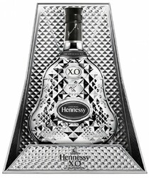Коньяк Hennessy X.O Exclusive with gift box, 0.7 л