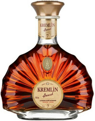 Коньяк "Kremlin Award" 7 Years Old, gift box, 0.7 л