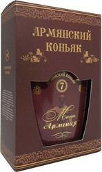 Коньяк "Мать Армения" 7-летний, в подарочной коробке, 0.5 л