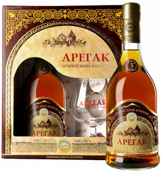 Армянский коньяк "Арегак" 3 Звезды, в подарочной коробке с бокалом, 0.5 л