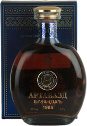 Коньяк "Артавазд" 10-летний, в подарочной коробке, 0.5 л