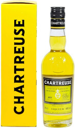Ликер "Chartreuse" Jaune, gift box, 0.7 л