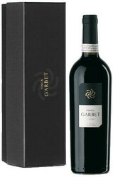 Вино Castillo Perelada, "Finca Garbet", Emporda DO, 2004, gift box