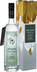 Водка "Арцах" Дикая Груша, в подарочной коробке, 0.75 л