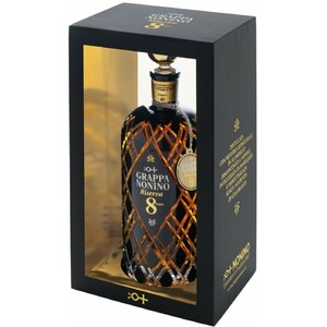 Граппа Grappa Nonino Riserva, 8 Years, wooden box, 0.7 л