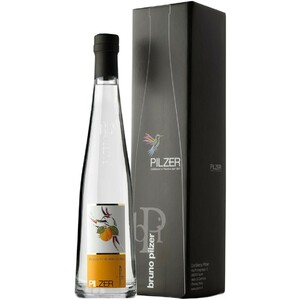 Аквавит Pilzer, Acquavite di Albicocche, gift box, 0.5 л
