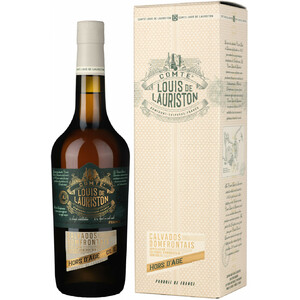 Кальвадос "Comte Louis de Lauriston" Hors d'Age, Domfrontais AOC, gift box, 0.7 л