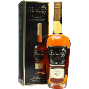 Кальвадос "Berneroy" XO, Calvados AOC, gift box, 0.7 л