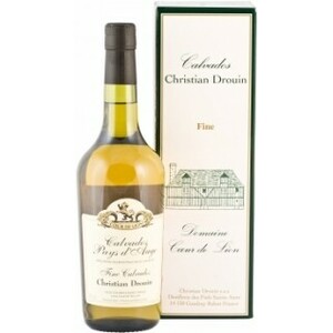 Кальвадос Coeur de Lion Calvados Pays d'Auge Fine, Gift box, 0.7 л