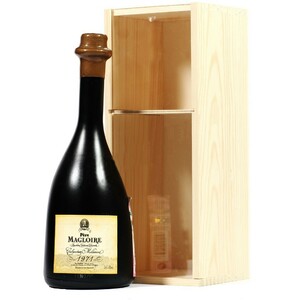 Кальвадос Pere Magloire, Calvados Millesime, 1971, wooden box, 0.7 л
