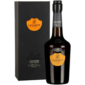 Кальвадос Lecompte, Pays d'Auge, 15 years, gift box, 0.7 л