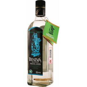 Мескаль "Beneva" Joven, Mezcal con Gusano de Maguey, 0.7 л