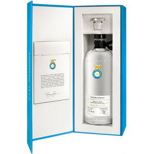 Текила "Casa Dragones" Joven, gift box, 0.75 л