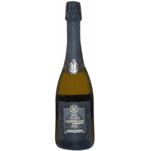 Игристое вино "Мец Сюник" Белое Брют
