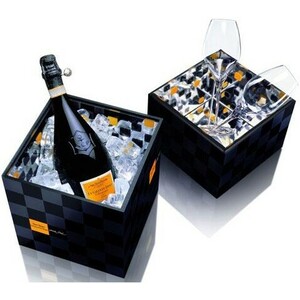 Шампанское Veuve Clicquot La Grande Dame 1998  by Andree Putmanin gift box